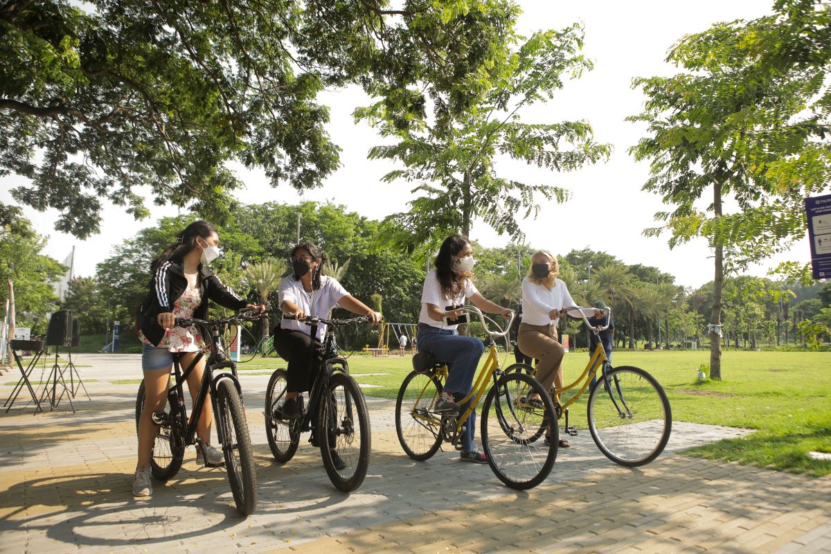 Green - Bikes in Filinvest Central Park